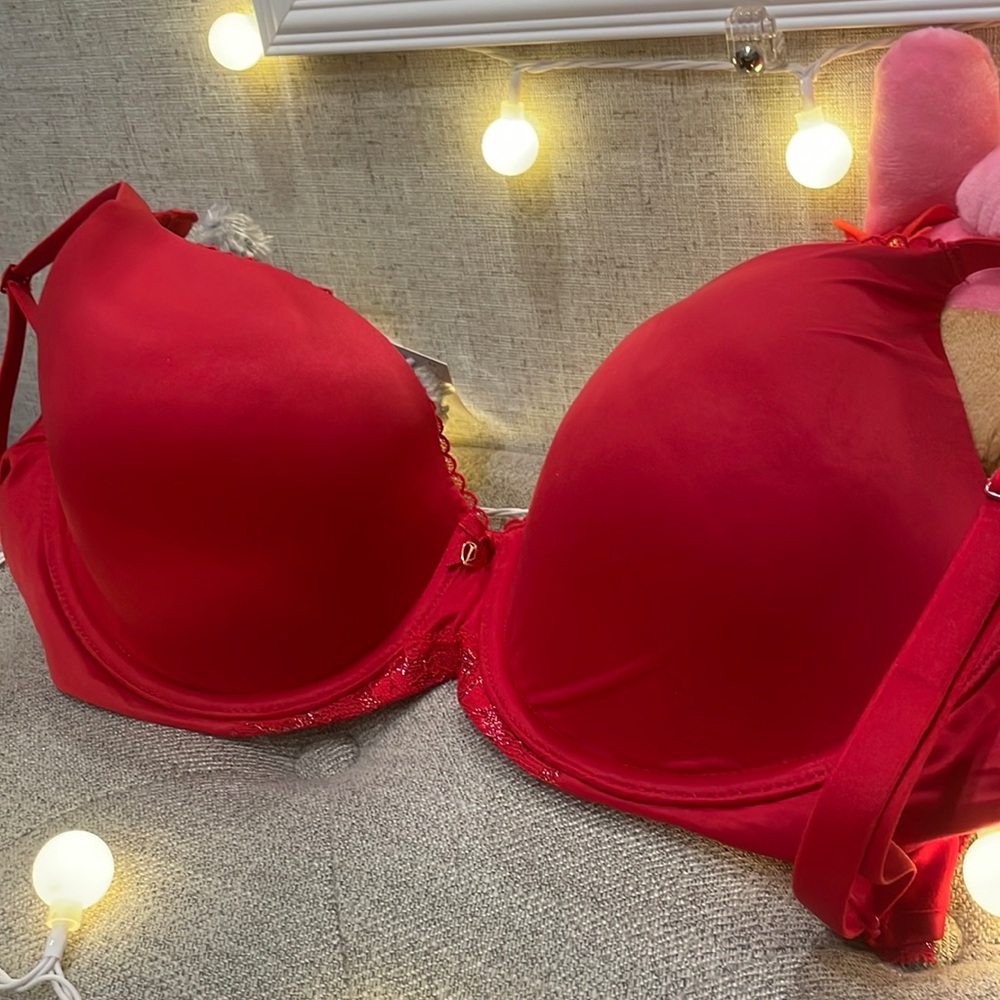 Victoria’s Secret bra